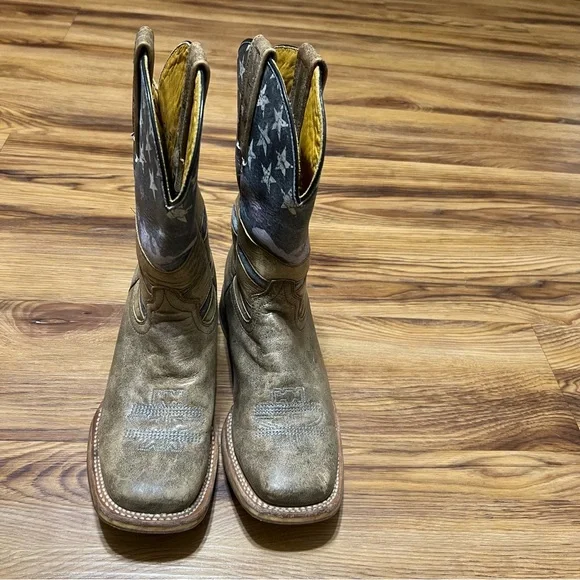 Tin Haul Women’s Boots Size 6.5 Shoot Like A Girl Boots - Picture 2 of 7